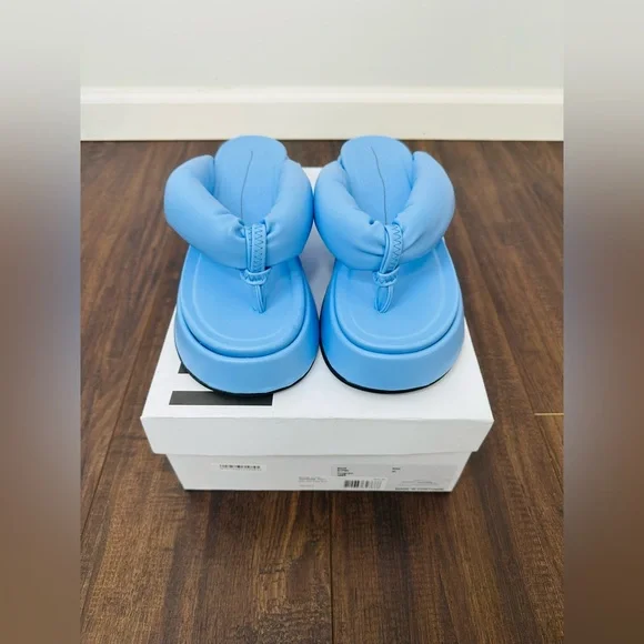 Ganni Leather Platform Thong Sandals - Picture 4 of 11